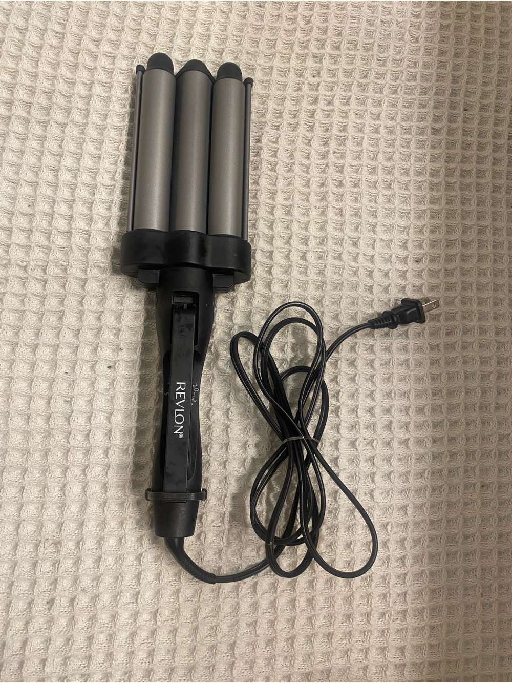 Revlon Triple Barrel Hair Waver like new